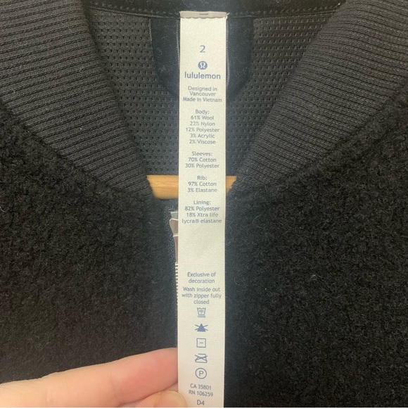 Lululemon Stand Out Sherpa Jacket in Black Size 2 W4AKOS - Picture 15 of 16